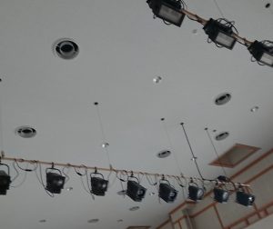 【SX-103】熊本市五福まちづくり交流センター　多目的ホール照明の昇降